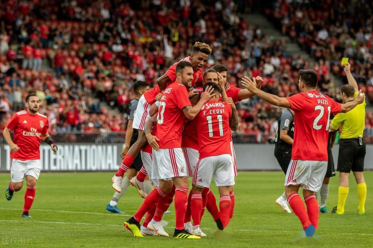 开云体育官方网址-关于里尔迎葡超关键赛，集结日篮板制胜，引发热议，赛程密集仍需轮换的信息